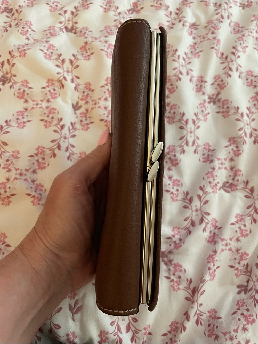 Women's Brown Leather Clutch Wallet - Sleek Organizer - Picture 2 of 8